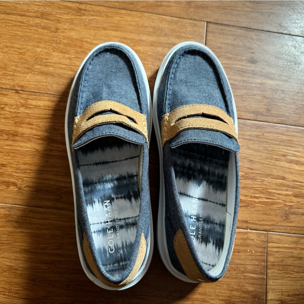 Cole Haan Women's Blue and Tan Loafers